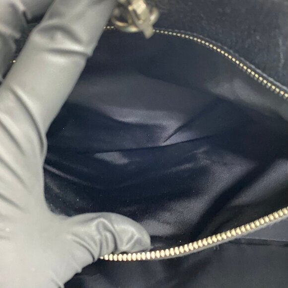 GUCCI Black Monogram Leather Shoulder Bag - Picture 9 of 9